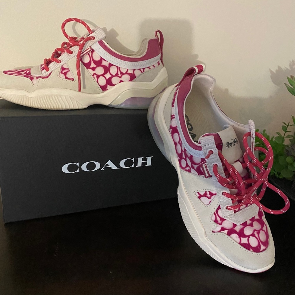 Gently use coach tennis shoes
